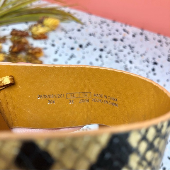 Zara Embossed Animal Print Toe Loop Sandal Sz 38 - Picture 6 of 8